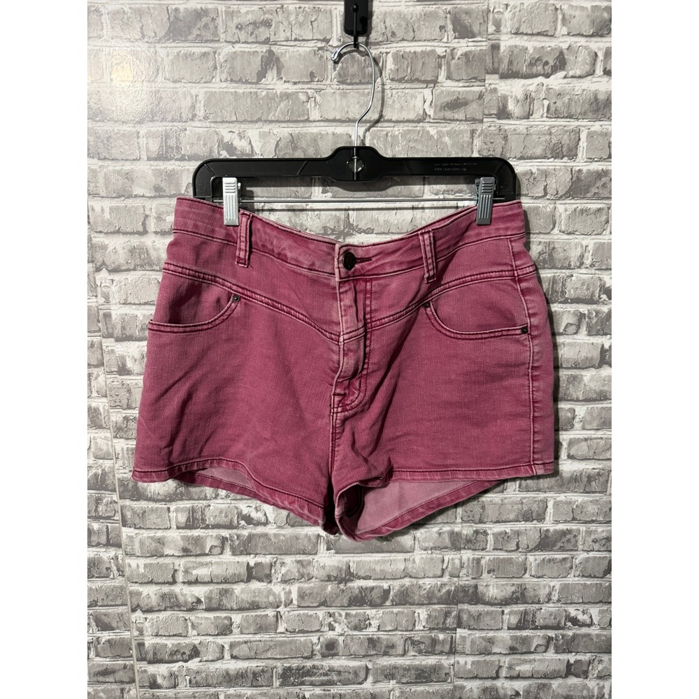 BDG Urban Outfitters Super High Rise Seam Short Pink Magenta Denim Size 30W